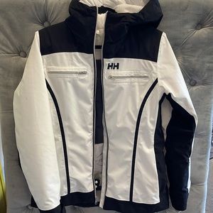 Helly Hansen medium women’s ski coat!!